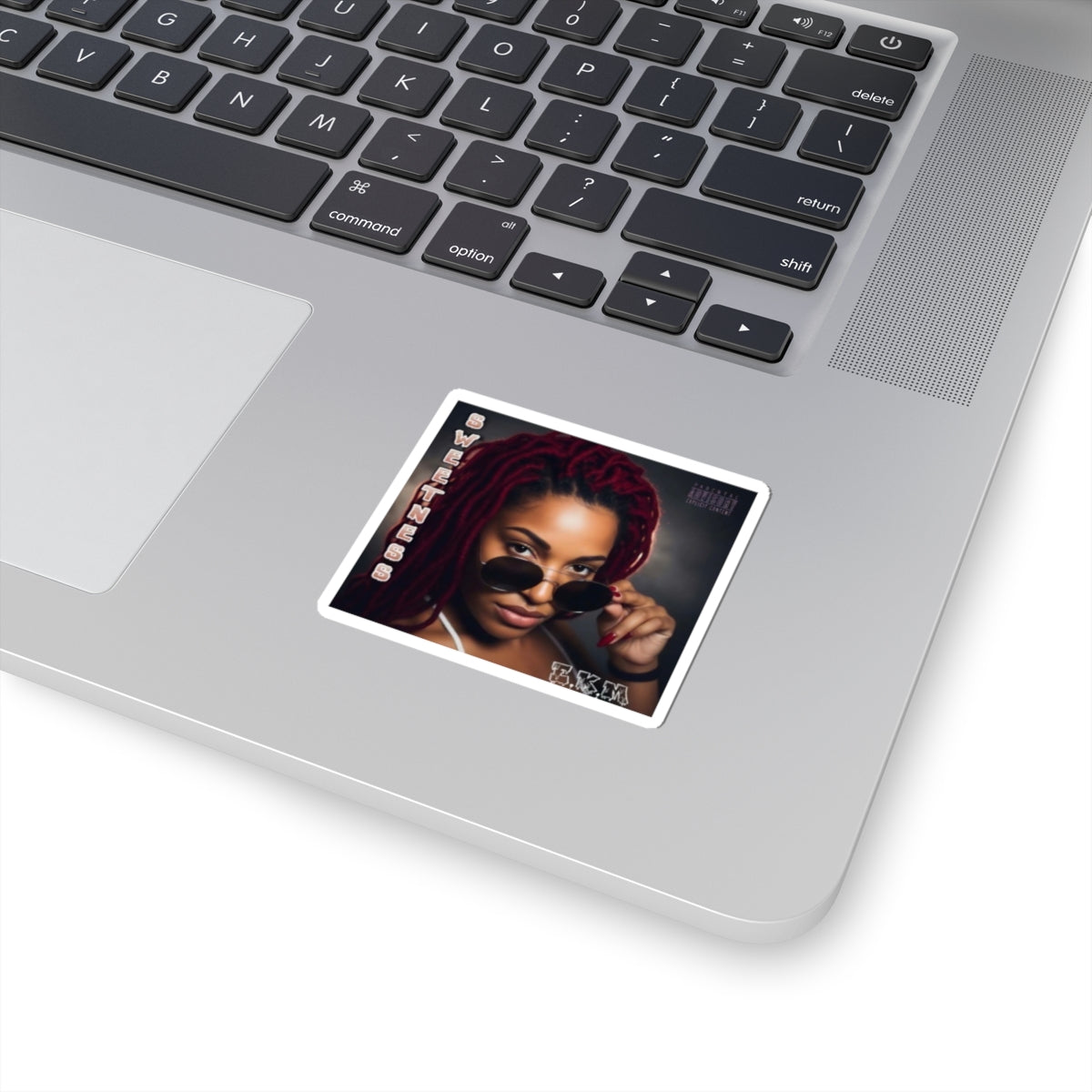 Sweetness Portrait Kiss-Cut Sticker — Retro Sunglasses Woman Laptop Decal